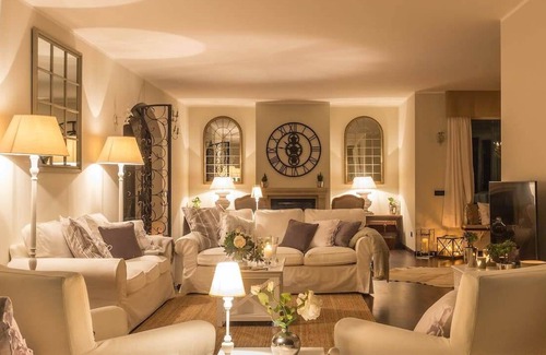 Como City Centre Villa | Magic Charms Villa on Top of a Hill