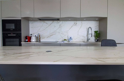 Cavaliere Beach Apartamento | Magic flat on Cavalière beach by SELECTsoHOME
