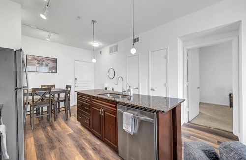North Burnet Apartamento | Magic Haven @ The Domain - ATX