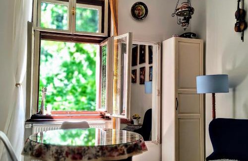 Vysehrad Apartamento | Magic Hideway by Vyšehrad-2BR-Congres near- Peace