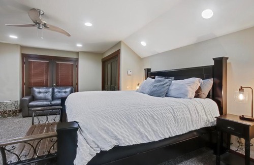 McCall Casa | Magic McCall Cabin and Studio for Larger Groups