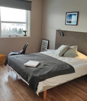 Lyngseidet Cabina | Magic Mountain Lodge - Lyngen
