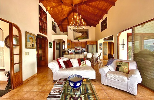 Garabito Casa | Magic Mountain Views