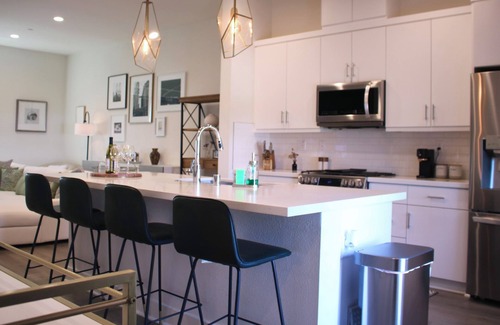 Platinum Triangle Casa | Magical Family Getaway – 3BR Retreat Minutes from Disneyland!