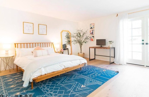 Encinitas Casa | Magical Garden Home 10 Minutes to the Beach