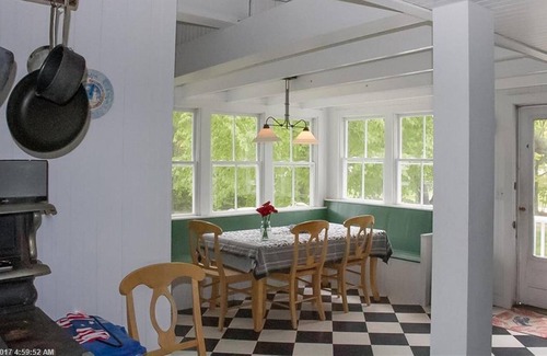 Portland Cabaña | Magical Rambling 5 Bedroom Cottage construida 1904 por John Calvin Stevens