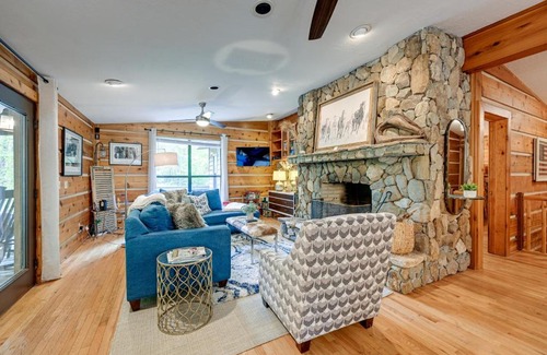 Franklin Casa | Magical Smoky Mountain Cabin Rental with Waterfall!