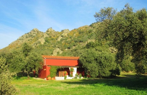 Montanchez Casa | Magical vacation barn in pure nature