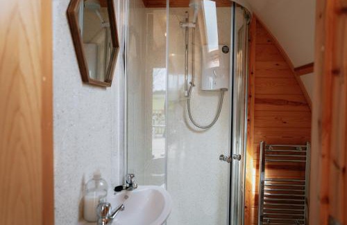 Bury St Edmunds Casa | Maglia Rosso by Wigwam Holidays