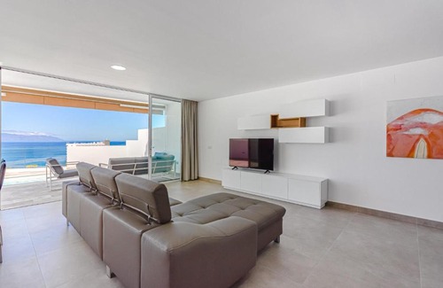 Los Gigantes Casa | Magnífico Bungalow con Vista Panorámica y Piscina Privada