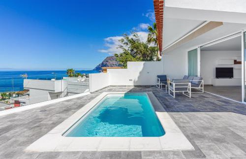 Los Gigantes Casa | Magnífico Bungalow con Vista Panorámica y Piscina Privada