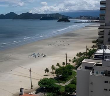 Boqueirao Apartamento | Magnífica vista para o mar no Gonzaga em Santos