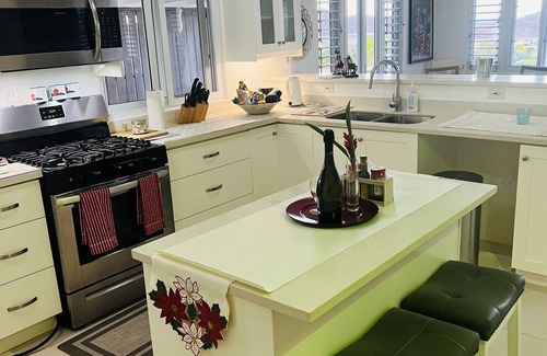 St. Ann's Bay Casa | Magnesium Seaview