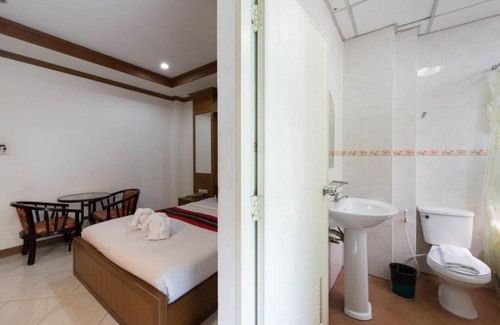 Nanai Road Hotel | Magnific Patong