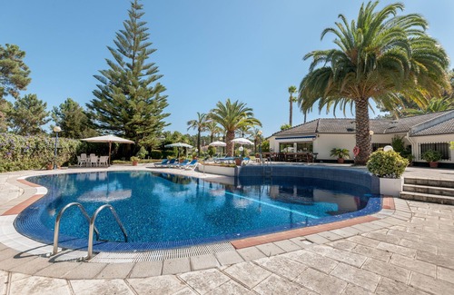 Verdizela Villa | Magnífica villa con piscina muy grande / cancha de tenis / jardín exótico (4000 m ^ 2)