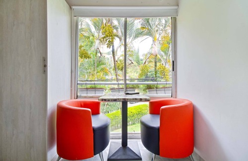 Robledo Condominio | Magnifica casa con fenomenales vistas a la ciudad,