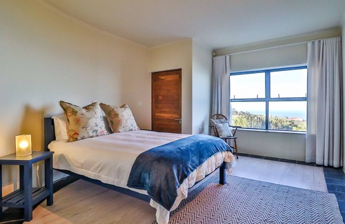 Brenton-on-Sea Casa | Magnificant Villa with views on the Garden route, Knysna South Africa
