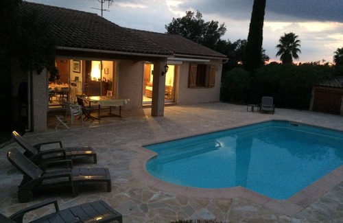 La Bouverie Villa | Magnífica villa con jardín piscina en un entorno verde