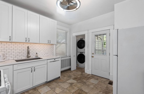 Norfolk Casa | Magnificent 2 Bedroom Home in Norfolk's Best Neighborhood