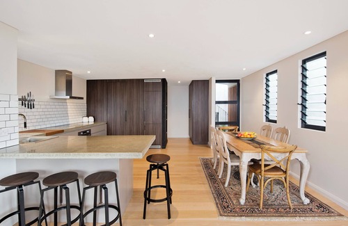 Bronte Casa | Magnificent 3BR Bronte Holiday House with Views