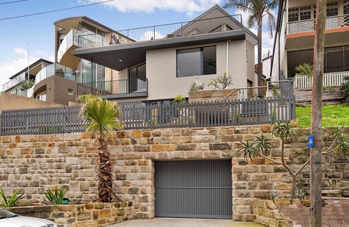 Bronte Casa | Magnificent 3BR Bronte Holiday House with Views