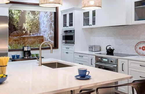 Fryes Beach Villa | Magnífica villa de 4 dormitorios con piscina envolvente