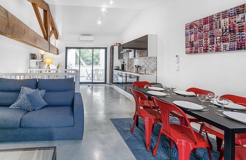Lattes Apartamento | Magnificent air-conditioned duplex, terrace, gym, 10 min from train station, airport and beaches.