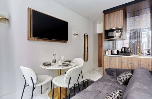 2nd Arrondissement Apartamento | Magnificent and new Studio Louvre - Palais Royal