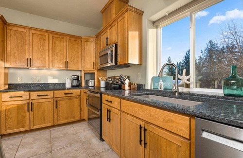 Bay City Casa | Great Deals on Summer Stays!