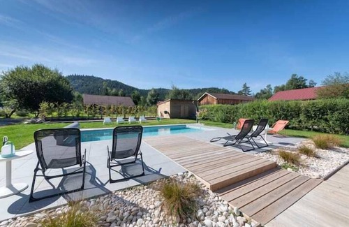 Gerardmer Chalet De Esquí | Magnificent Chalet Swimming pool, SPA, sauna, Hammam, Chalet du Bien-être