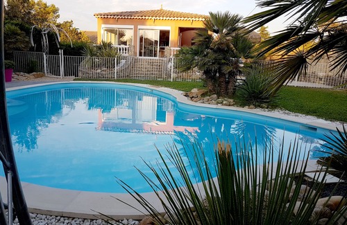 Sorgues Villa | Hermosa villa con piscina privada en Sorgues 10 minutos de Aviñón