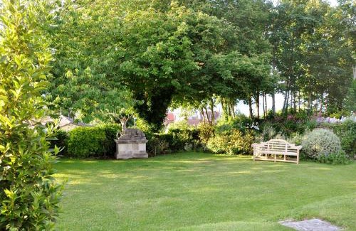 Swanage Casa | Magnificent Clarence cottage!