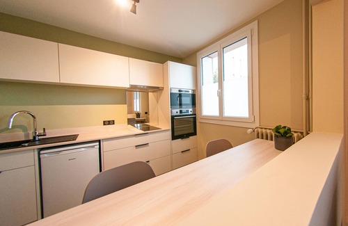 Montjuzet Apartamento | Magnificent F2 in a quiet location with free parking