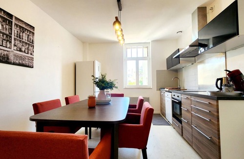 Plantieres Queuleu Apartamento | L'écrin des confidences-Apartamento-Exclusivo-Baño Privado-Vista al Jardín