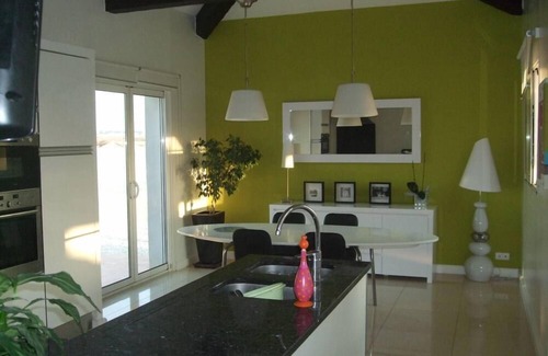 Murviel-les-Beziers Casa | MAGNIFICENT HOUSE BETWEEN VINEYARDS, RIVER AND SEA WITH 8X4 SWIMMING POOL
