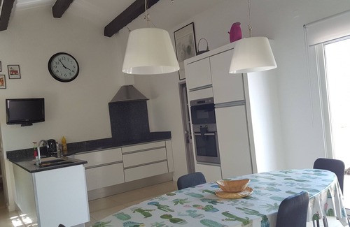 Murviel-les-Beziers Casa | MAGNIFICENT HOUSE BETWEEN VINEYARDS, RIVER AND SEA WITH 8X4 SWIMMING POOL