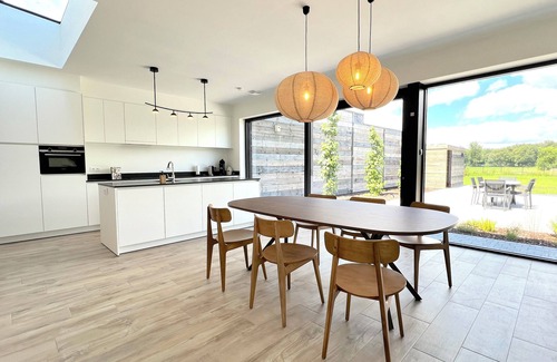 Opglabbeek Casa | Magnificent holiday home for eight people