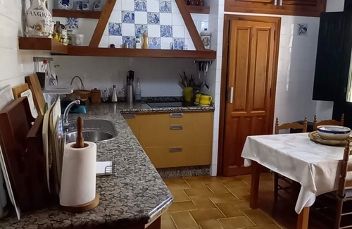 Hinojos Chalet De Esquí | Magnífica vivienda en Doñana a 30 m de Sevilla