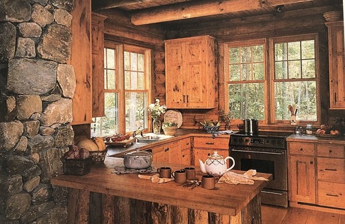 Raymond Casa | Magnífico Log Home on Lake