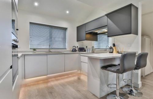 Sheffield Casa | Magnificent, Renovated Whole House With Garden