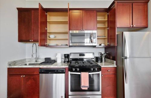 Olde Kensington Apartamento | Magnificent Studio W Rooftop Pool