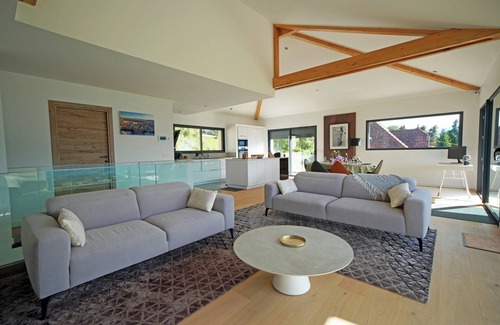 Saint-Eustache Apartamento | Magnificent Takapuna Loft with lake and mountain views