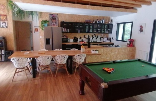 Limoux Casa | Magnificent villa with jacuzzi and billiards