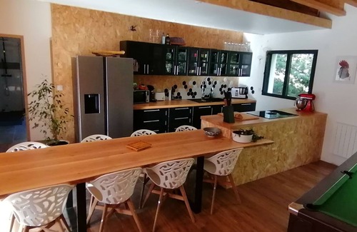 Limoux Casa | Magnificent villa with jacuzzi and billiards