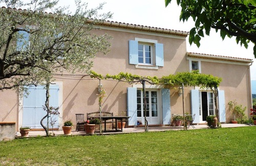 Caromb Villa | Magnificent villa with pool and view