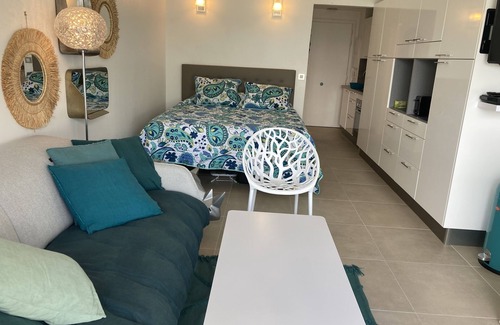 Marigot Apartamento | Magnificent waterfront studio