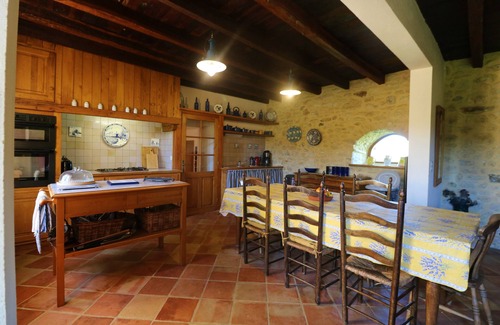 Carves Casa | EXCELENTE CASA DE LUJO CON PISCINA JARDÍN Y VISTA EN EL CORAZÓN DEL PERIGORD NEGRO