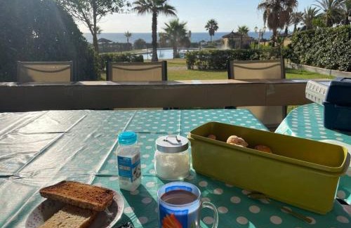 Puerto de la Duquesa Casa | Magnifico Chalet primera línea de playa Manilva