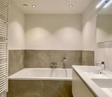 Angleur Apartamento | Magnifique Condo Nocturne & Prestige Liège