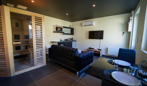 Fontenoy Apartamento | Magnifique Duplex avec Jaccuzi, Sauna et Cinema Room Privatif